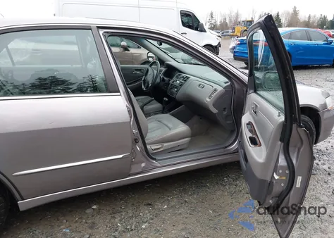 2000 Honda Accord 3.0 Ex z USA, uszkodzony, nr VIN 1HGCG1650YA068467